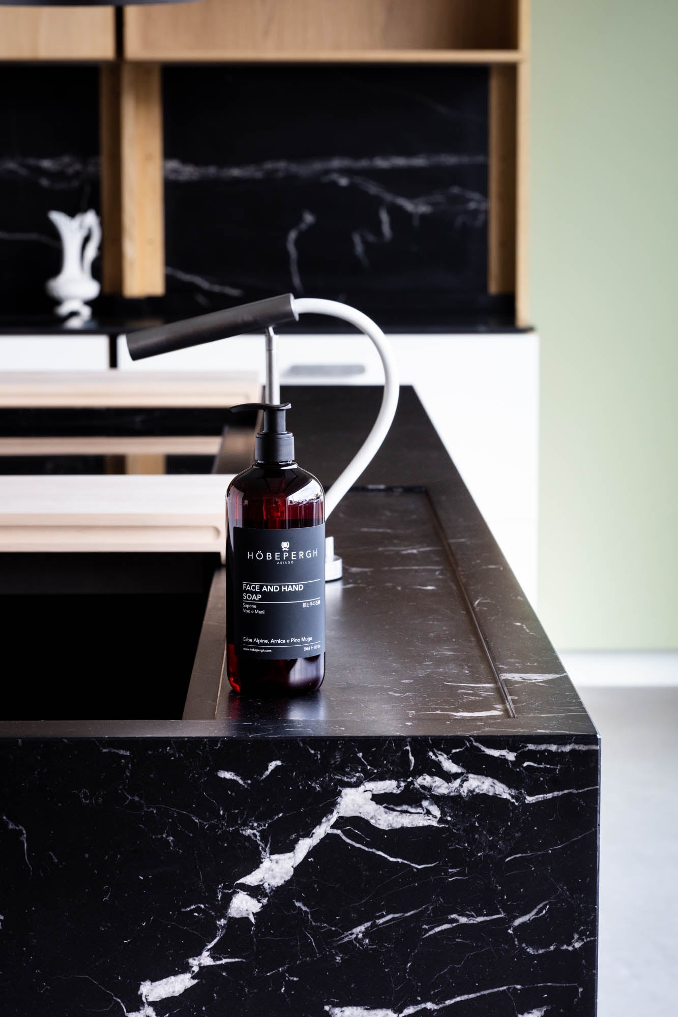 FACE AND HAND SOAP