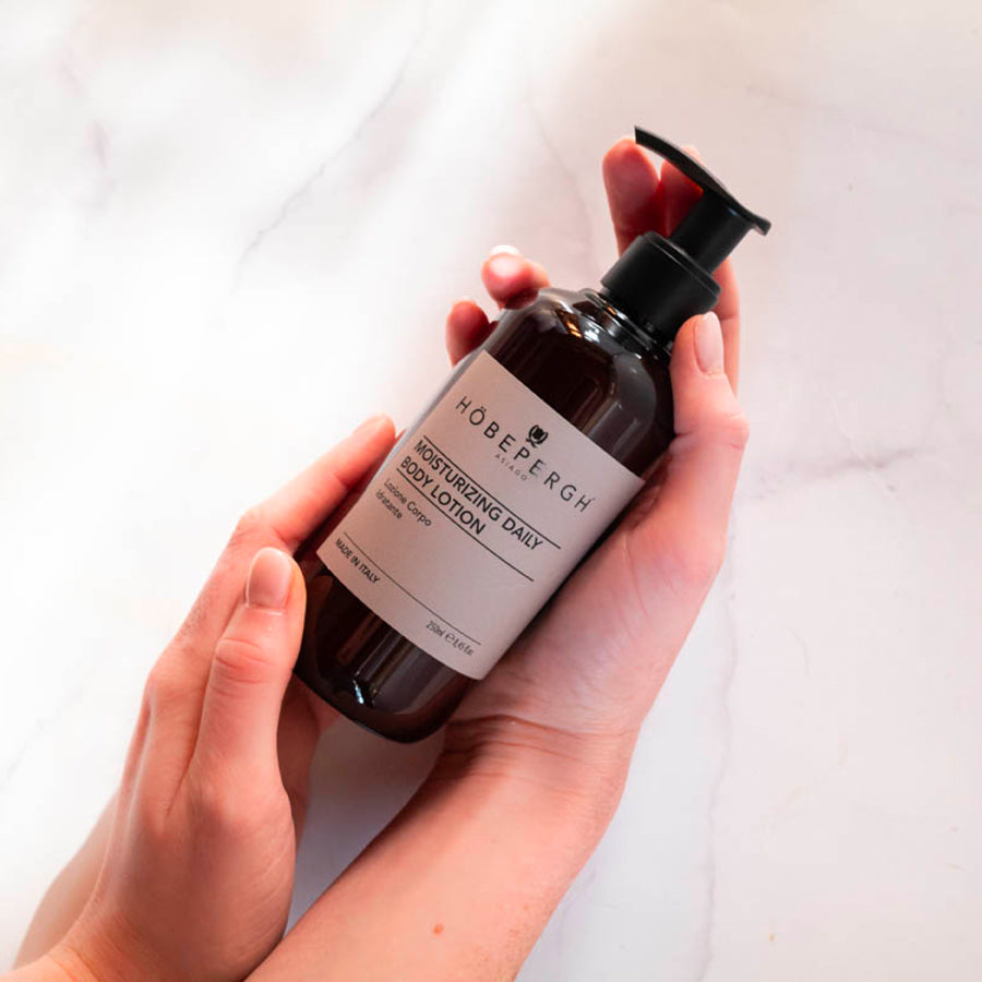 MOISTURIZING DAILY BODY LOTION 